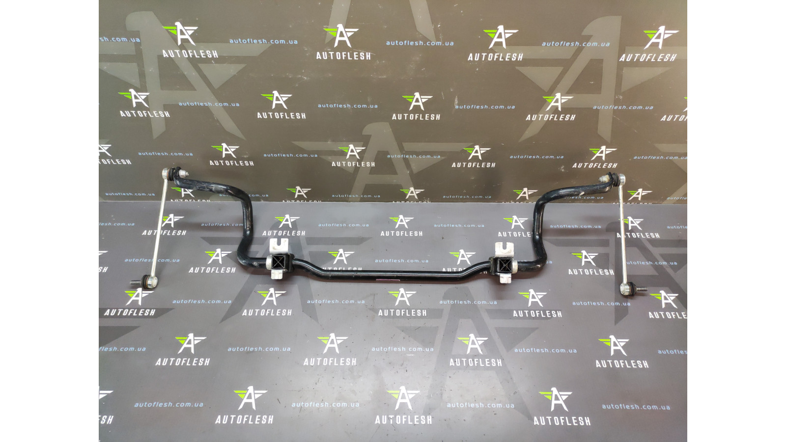 Б/у стабилизатор передний в сборе 546112097R для Renault Zoe