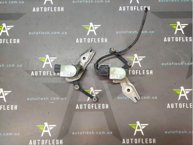 Б/в датчик положення кузова 7L0616213C, 7L0616214C для Audi A8, Q7/ Porsche Cayenne/ Volkswagen Touareg