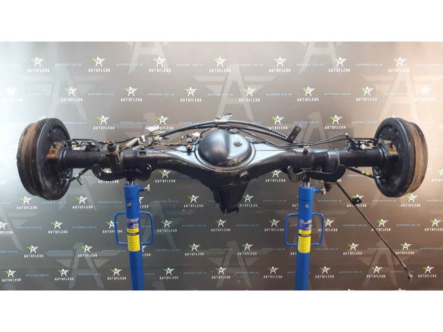 Б/у мост задний в сборе 411100K820, 2.4 D ''3.583''/ 4WD для Toyota Hilux VIII