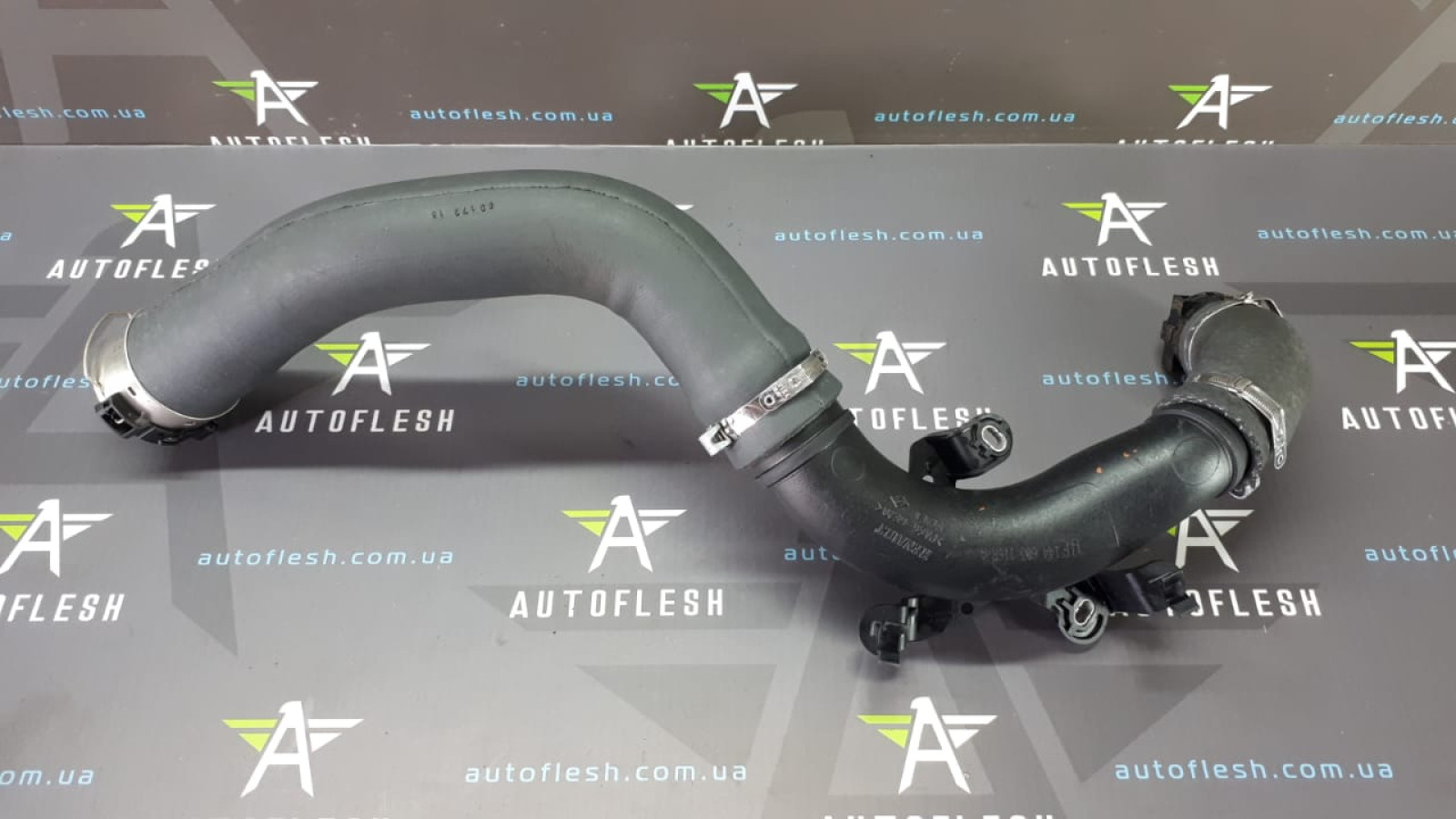 Б/у патрубок интеркулера 144603116R, 1.2 TCe для Renault Grand Scenic III/ Kangoo II/ Megane III/ Scenic III Б/у патрубок интеркулера 144603116R, 1.2 TCe для Renault Grand Scenic III/ Kangoo II/ Megane III/ Scenic III