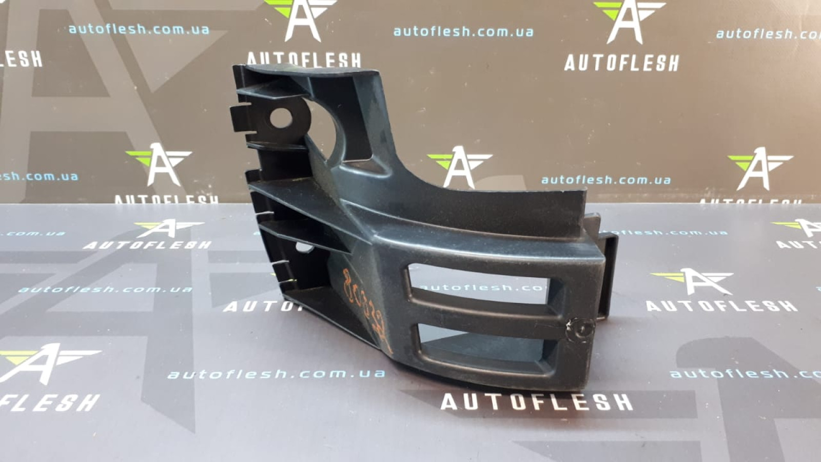 Б/у крепление бампера заднего 9654489580, 18C0624016 для Citroen C4 Grand Picasso/ C4 Picasso
