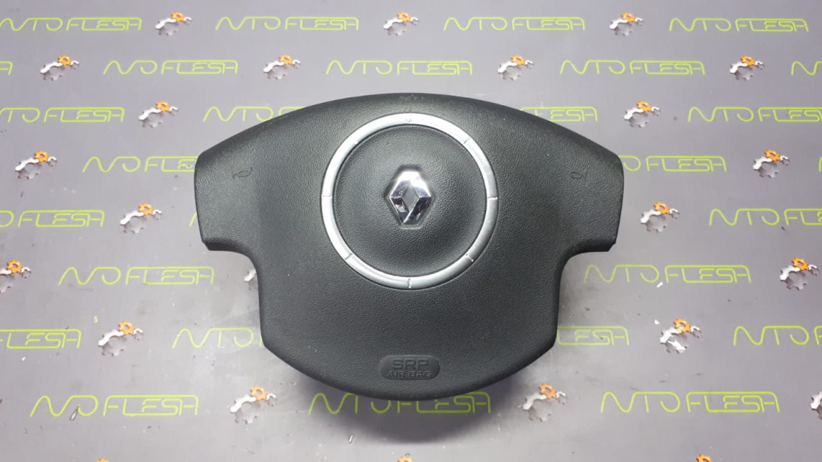 Б/у подушка безопасности 8200414936 для Renault Kangoo II/ Megane II/ Scenic II Б/у подушка безопасности 8200414936 для Renault Kangoo II/ Megane II/ Scenic II