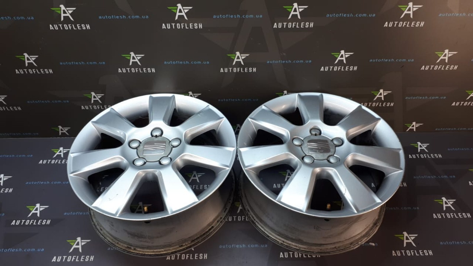 Б/у диск легкосплавный 1P0601025G, 6.5Jx16/ ET50, разболтовка 5x112 для Seat Leon