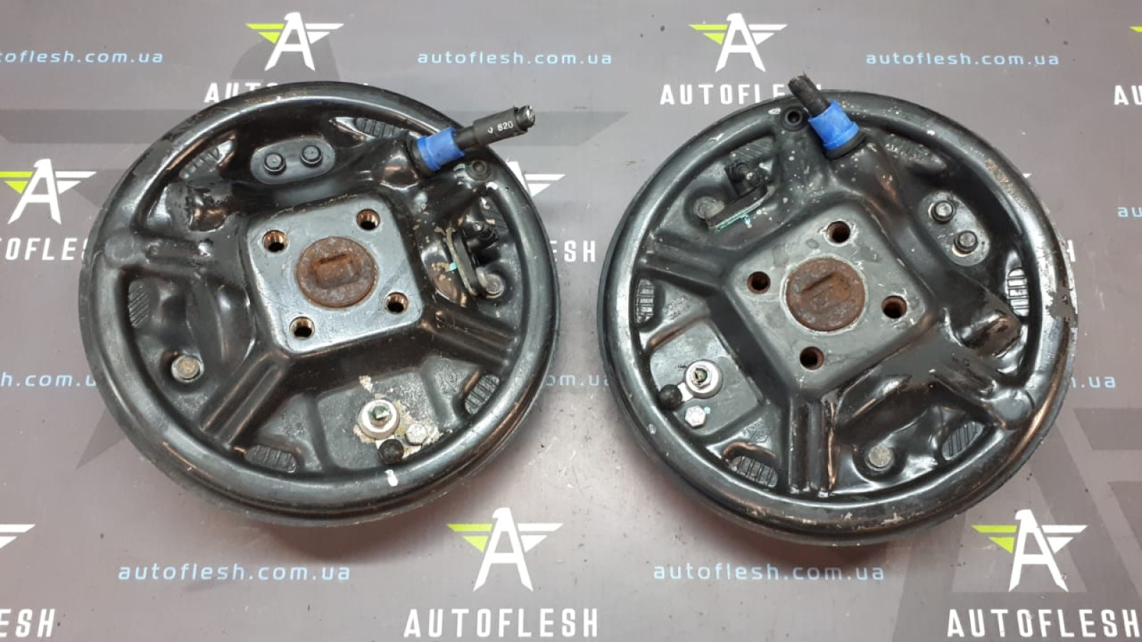 Б/у тормозной барабан 432007320R, 432001501R  для Dacia/ Fiat/ Lancia/ Mercedes/ Renault