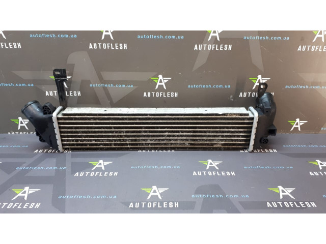 Б/у радиатор интеркуллера 8200322941, 1.5 dCi для Renault Kangoo Б/у радиатор интеркуллера 8200322941, 1.5 dCi для Renault Kangoo