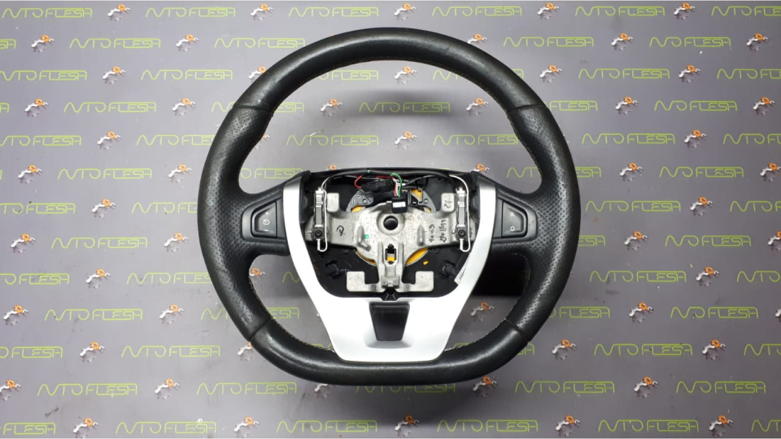 Б/у руль/ рулевое колесо 484303213R для Renault Laguna III GT