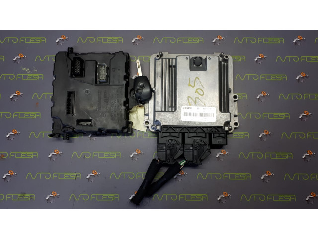 Б/у ЭБУ (блок управления двигателем) 0281030899/ 284B15323R Bosch для Mercedes/ Renault