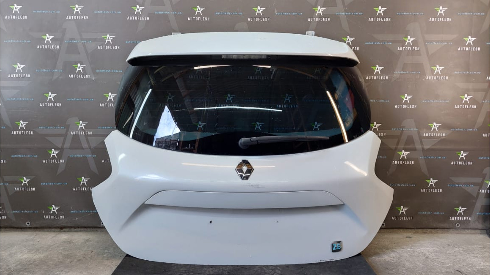 Б/у крышка багажника/ ляда 901003877R, 903001498R для Renault Zoe