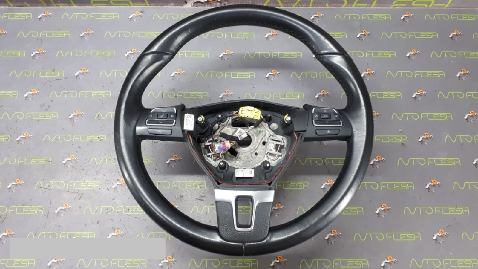 Б/у руль/ мультируль/ рулевое колесо (кожа) 3C8419091BE для Volkswagen