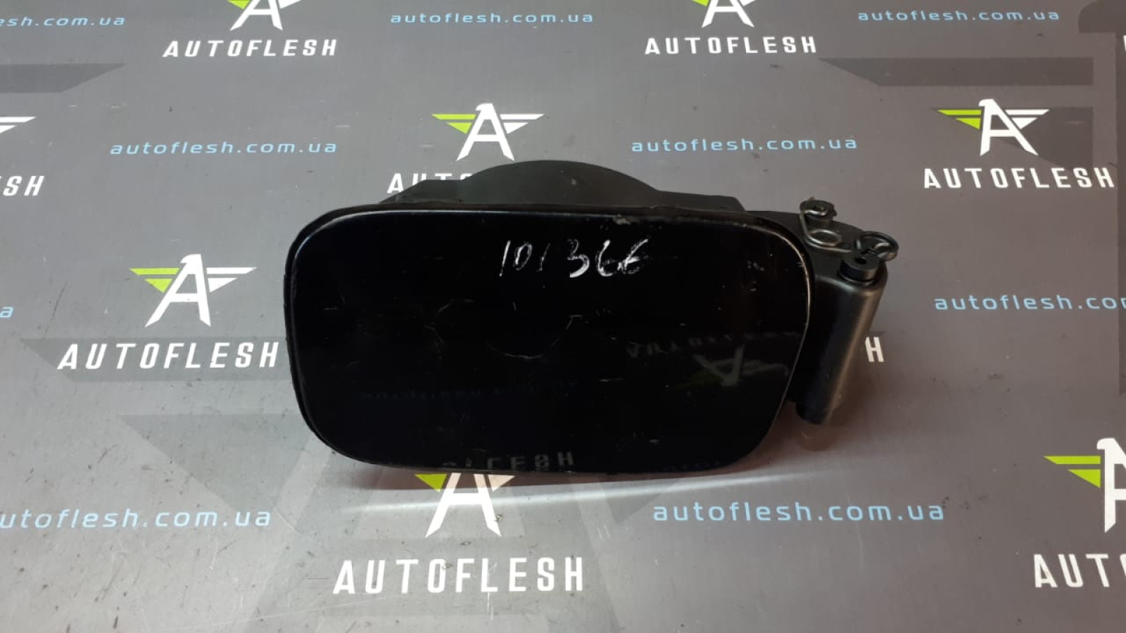 Б/у лючок бензобака 51177055877, 51173401815 для BMW X3
