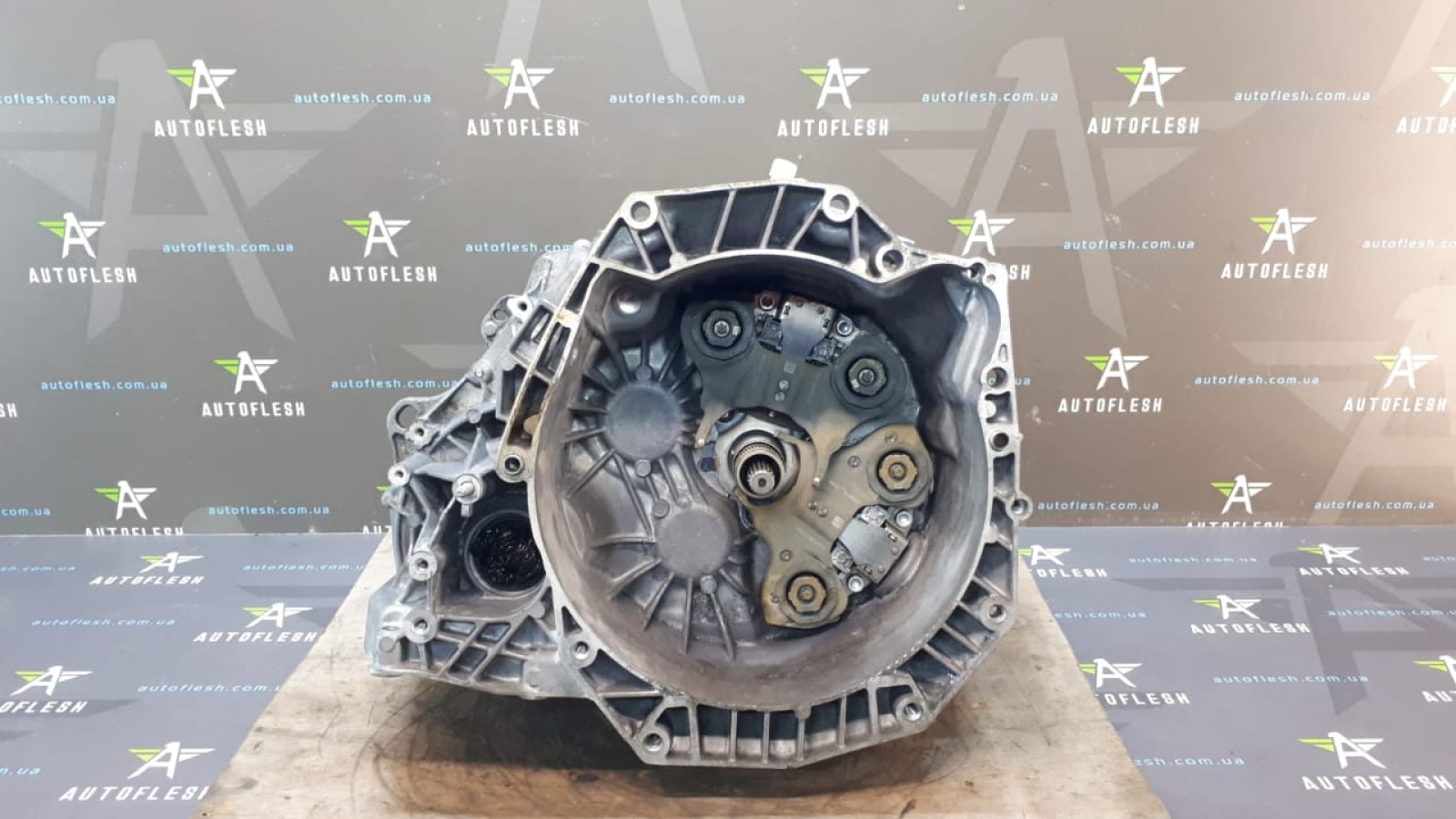 Б/у АКПП/ коробка передач автомат EDC DC4/ DC4009, 320107904R, 1.5 dCi 6-ступінчаста для Renault Б/у АКПП/ коробка передач автомат EDC DC4/ DC4009, 320107904R, 1.5 dCi 6-ступінчаста для Renault