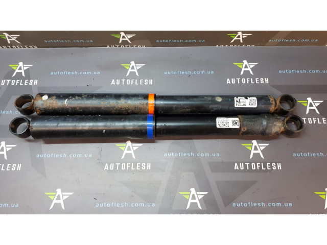 Б/у амортизатор задний 4854109320, 485318Z009 для Toyota Hilux VIII