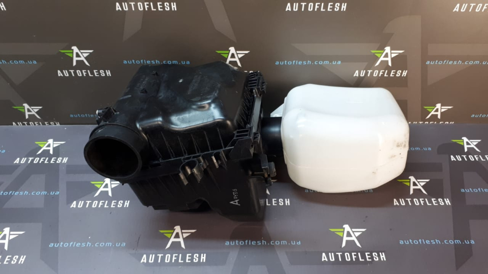 Б/у корпус воздушного фильтра A52AG08/ A43FG01, 2.0 D для Subaru Forester III/ Impreza III/ Legacy IV/ Outback