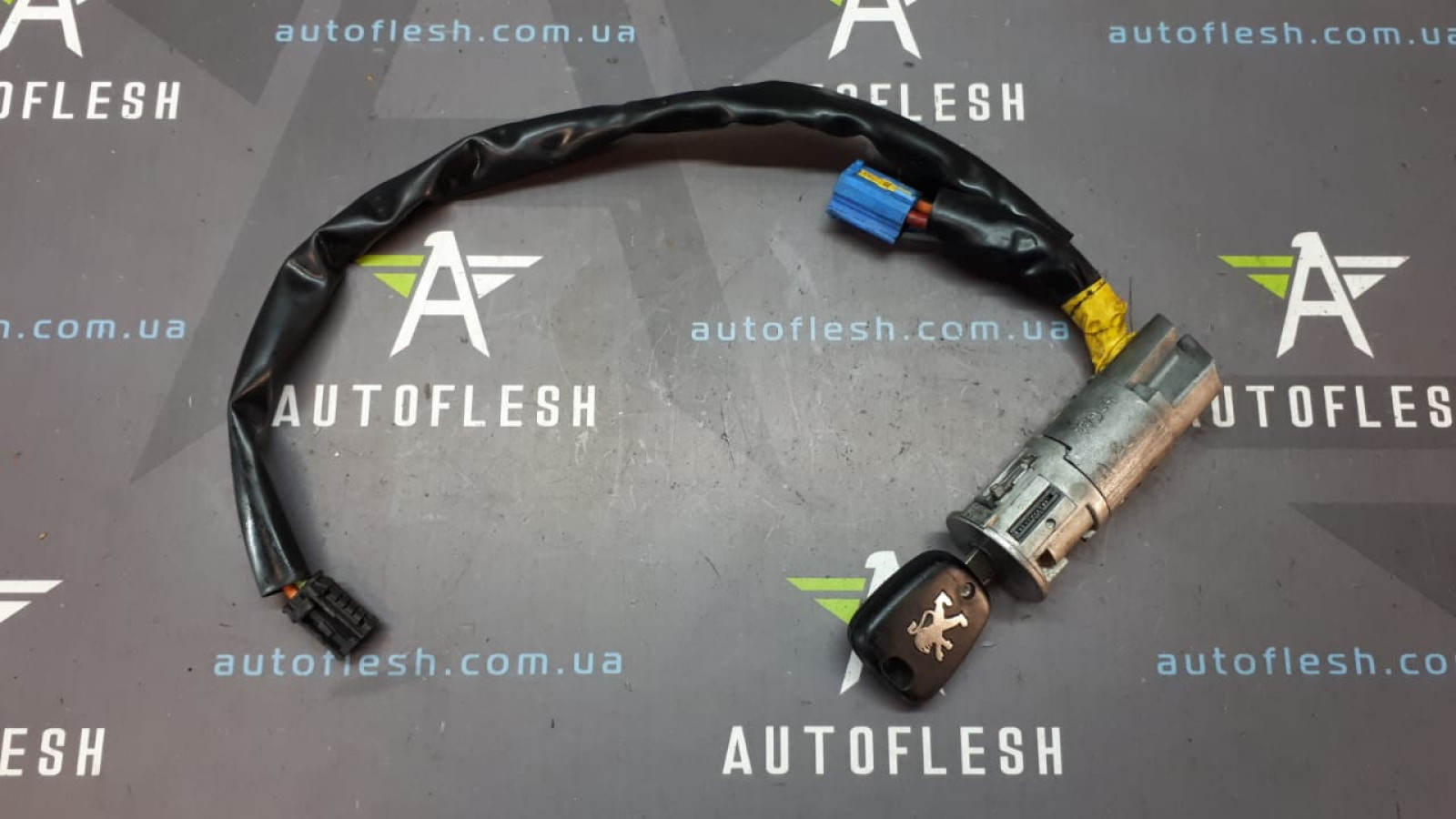 Б/у замок зажигания N0501539 для Peugeot 206 Б/у замок зажигания N0501539 для Peugeot 206