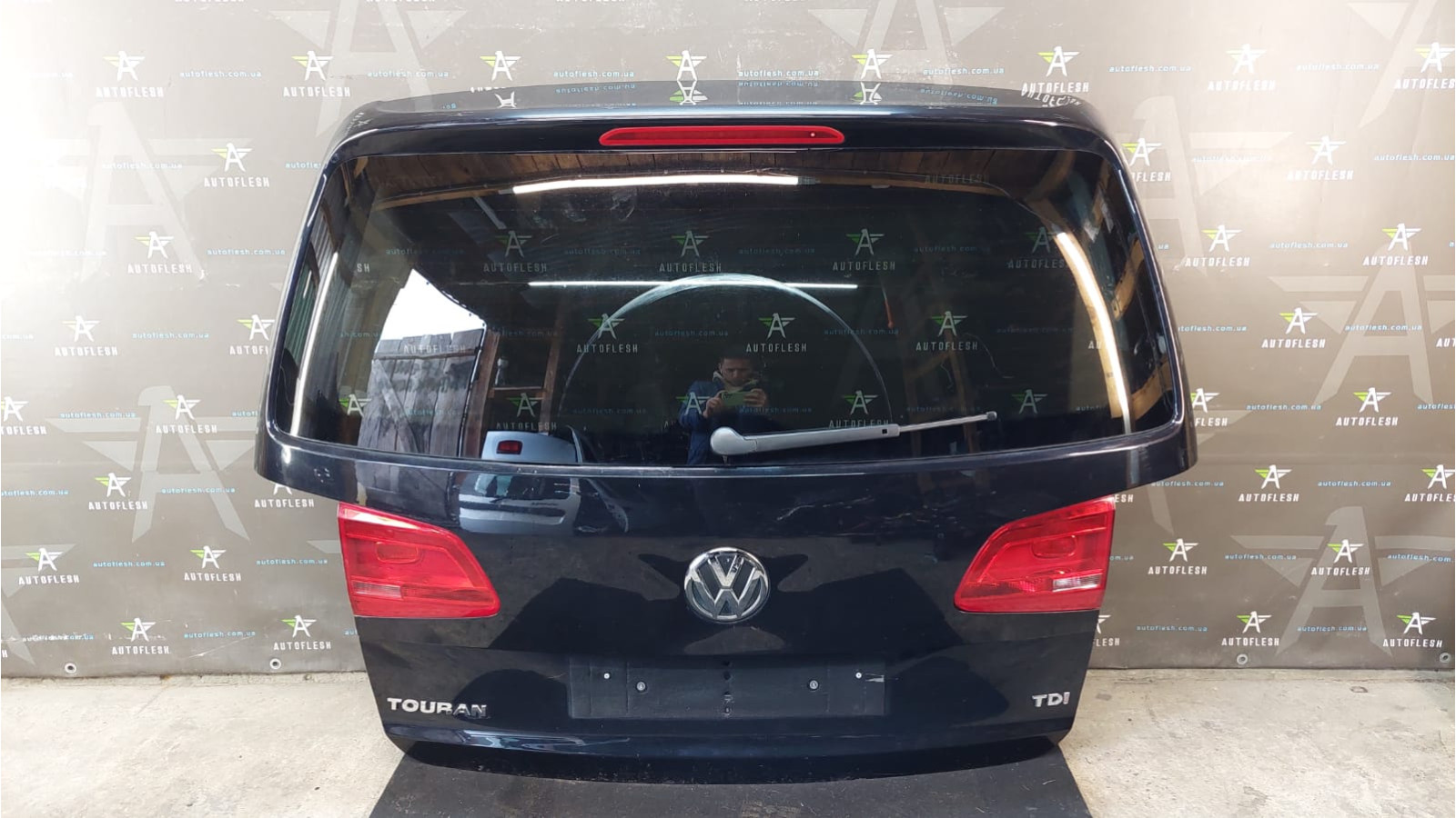Б/у крышка багажника/ ляда 1T0827025Q, 1T0845051HNVB для Volkswagen Touran