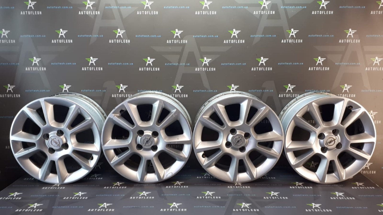 Б/у диски 13211453, R16, 6Jx16H2/ ET44, разболтовка 4x100 для Opel Meriva