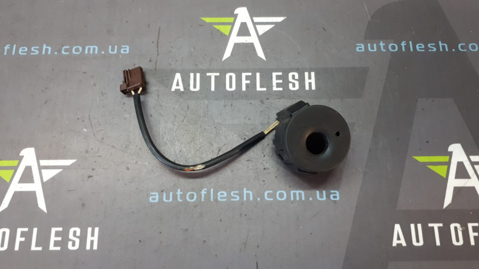Б/у замок зажигания 9663123380 для Citroen/ Peugeot Б/у замок зажигания 9663123380 для Citroen/ Peugeot