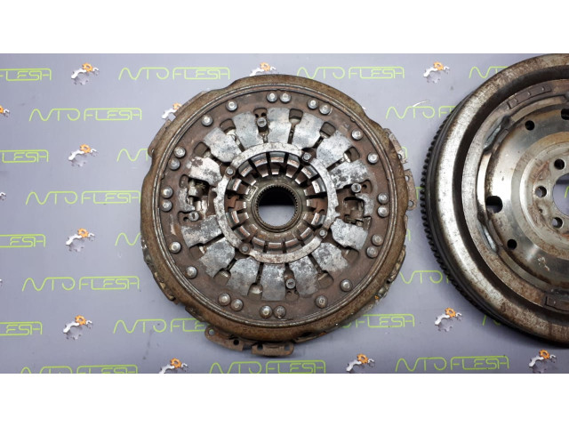 Б/у маховик демпферный/ сцепление (сухое) DSG7 1.9 TDI 03G105266BL для Audi/ Seat/ Skoda/ Volkswagen Б/у маховик демпферный/ сцепление (сухое) DSG7 1.9 TDI 03G105266BL для Audi/ Seat/ Skoda/ Volkswagen