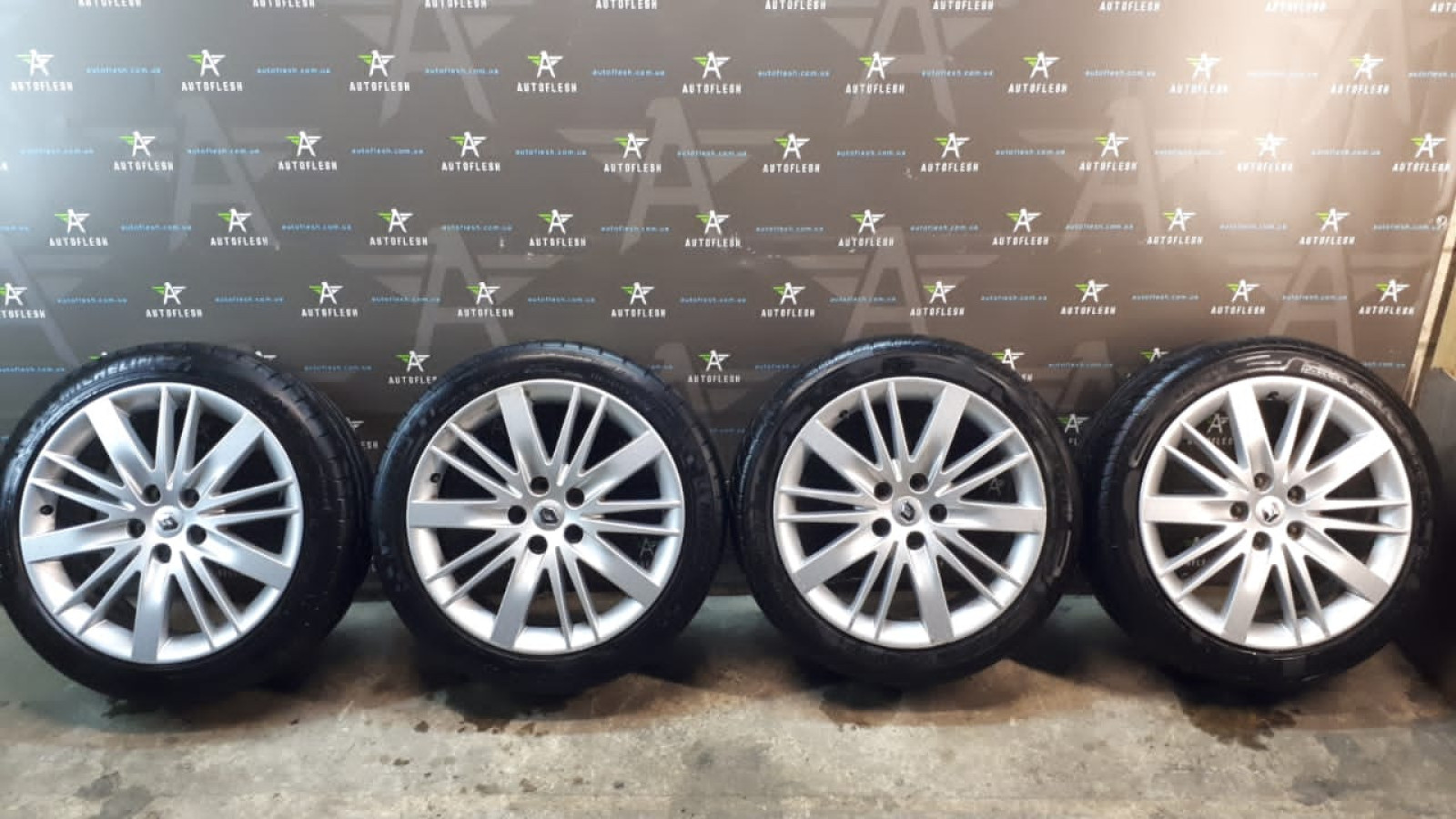 Б/у диски 403000045R R18 ''CELSIUM'' 7.5Jx18, ET47, разболтовка 5x114.3 для Renault Laguna III/ Latitude/ Megane III/ Scenic III