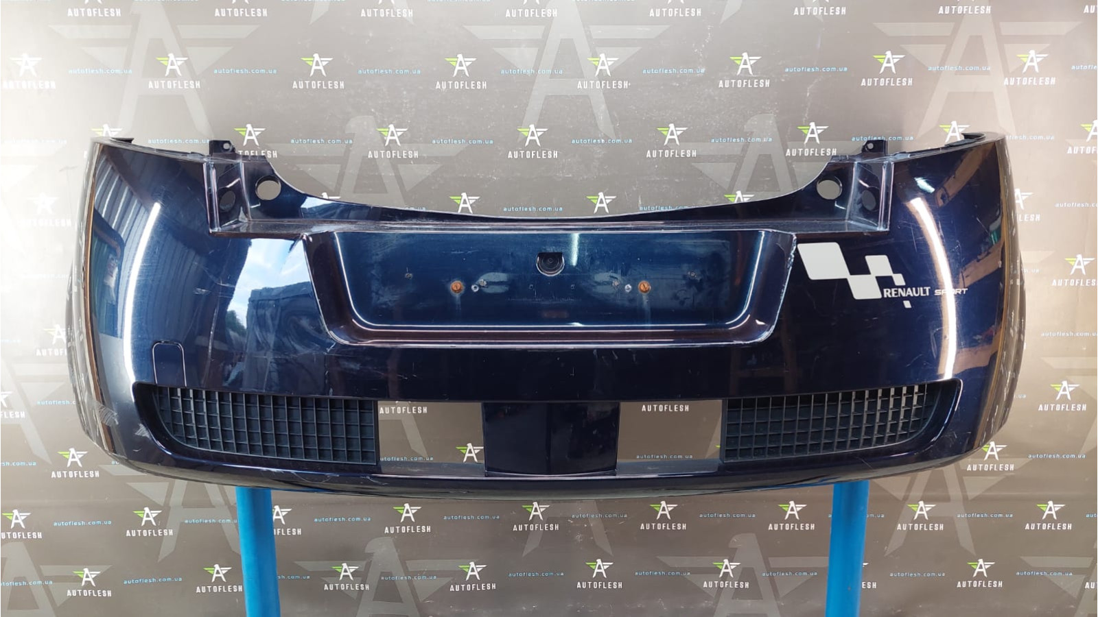 Б/у бампер задний в сборе 7701477145, 8200271363 для Renault Megane II