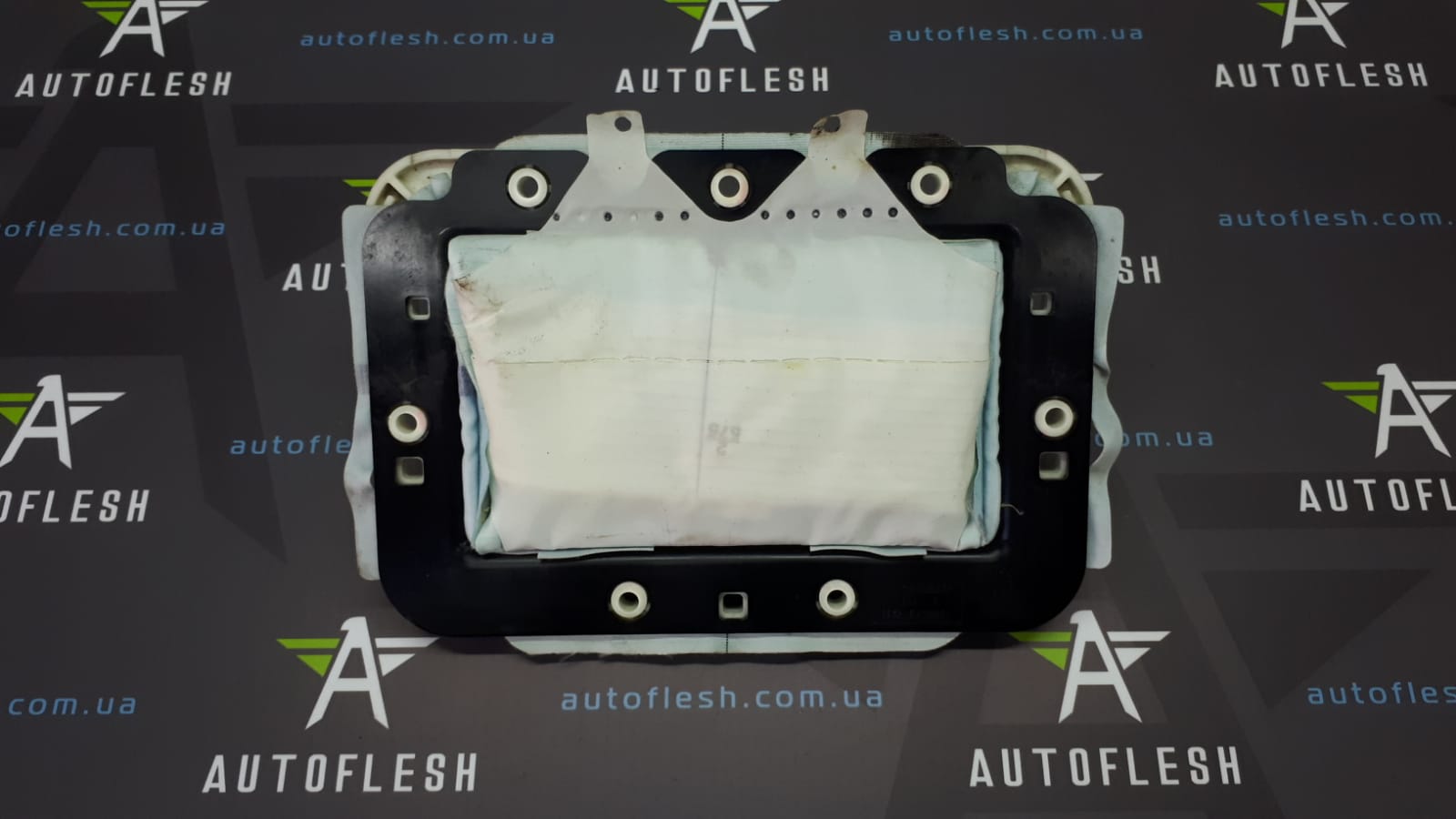 Б/у подушка безопасности/ airbag 98525003R для Renault Megane III Б/у подушка безопасности/ airbag 98525003R для Renault Megane III