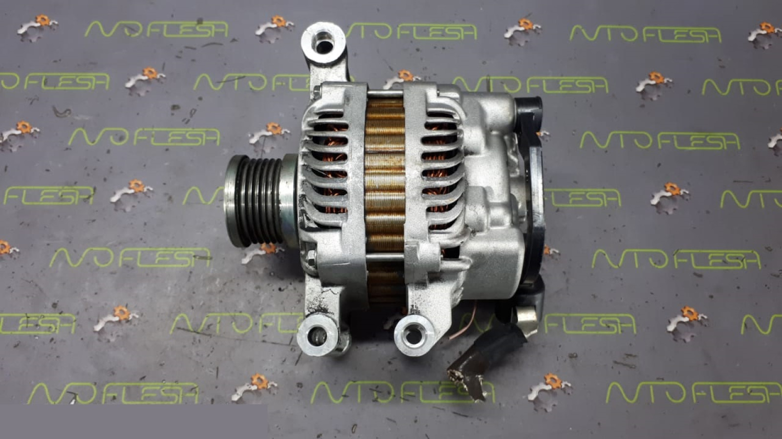 Б/у генератор V757695680, A005TG0881ZEB, 1.4/ 1.6 для Citroen/ Peugeot