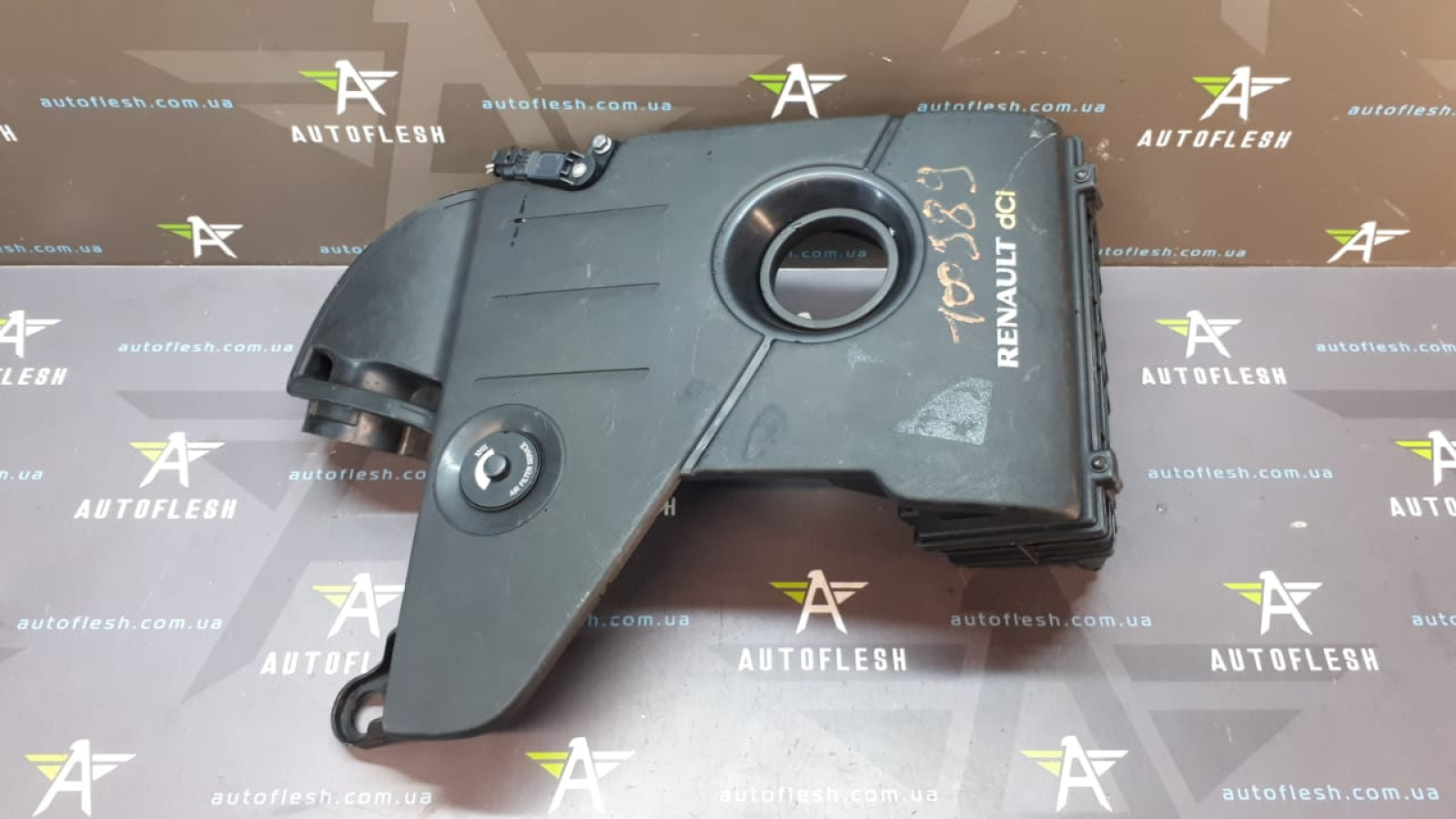 Б/у корпус воздушного фильтра в сборе 8201052772, 70365657, 1.5 dCi для Dacia Sandero/ Renault Sandero