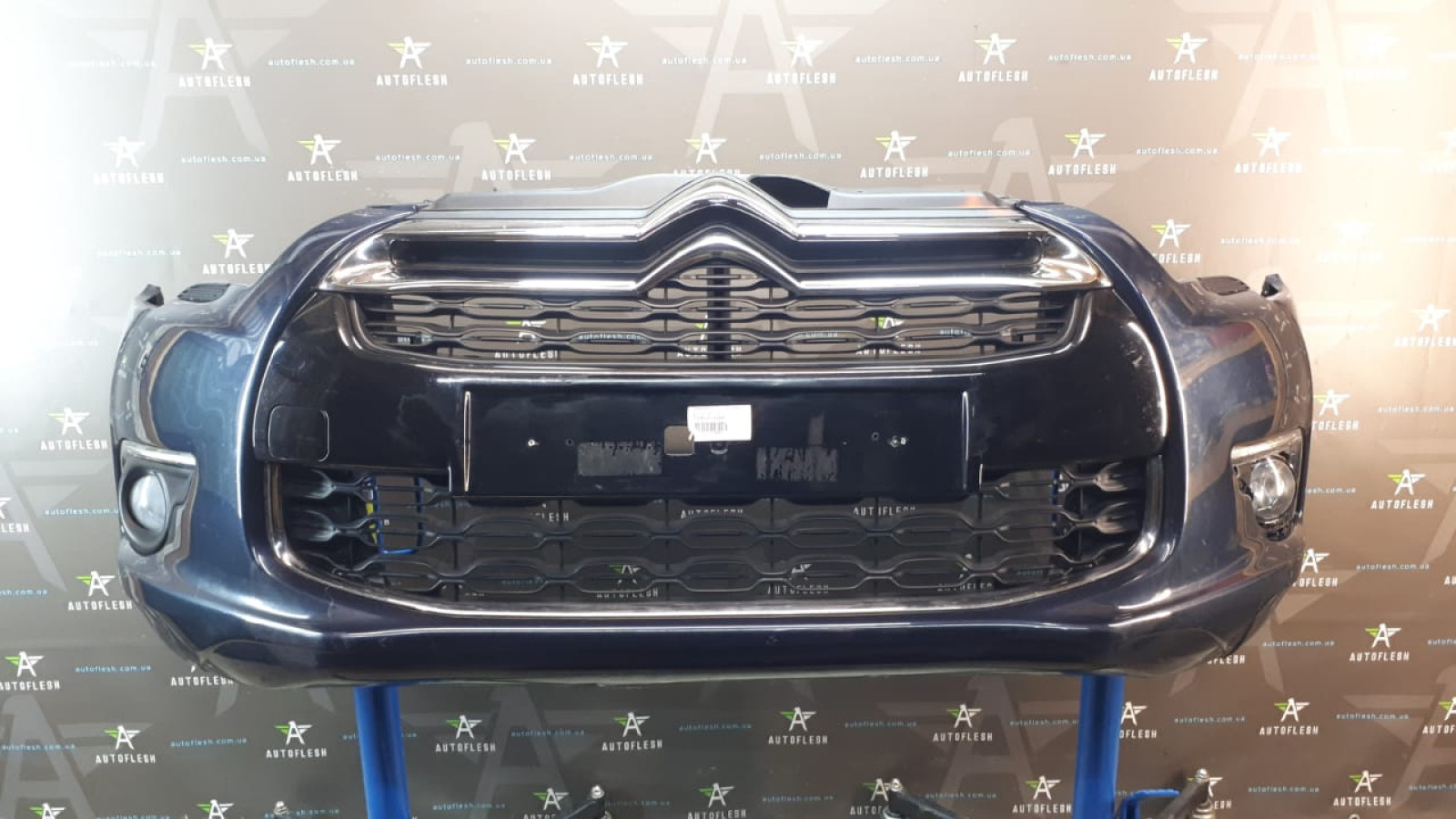 Б/у бампер передний в сборе LED 9688549280 для Citroen DS4