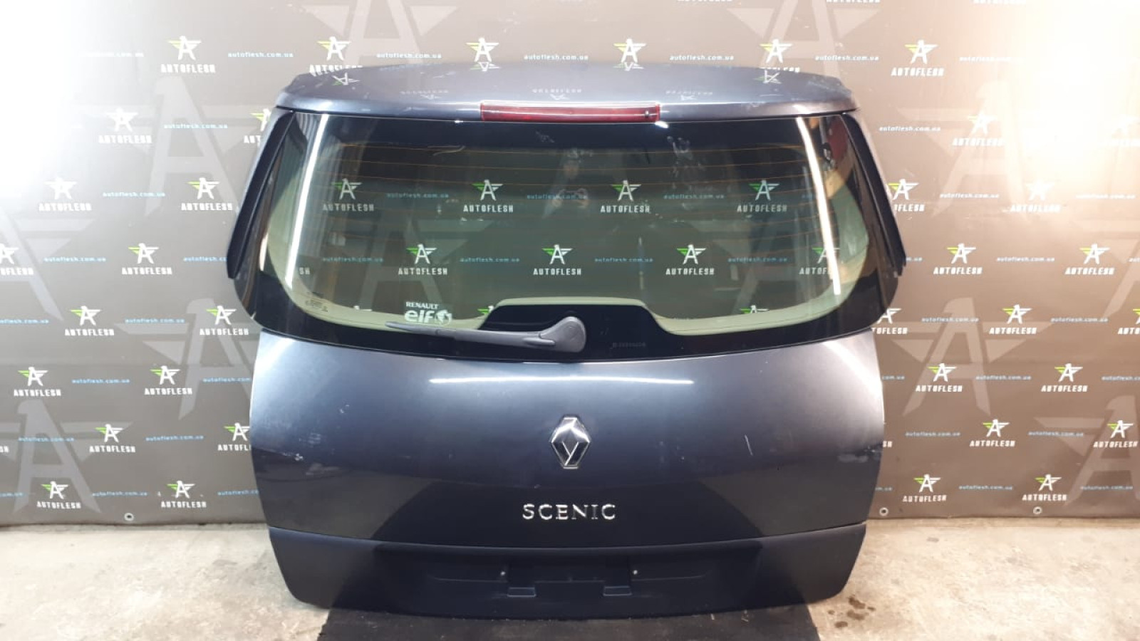 Б/у крышка багажника/ ляда для Renault Grand Scenic II/ Scenic II Б/у крышка багажника/ ляда для Renault Grand Scenic II/ Scenic II