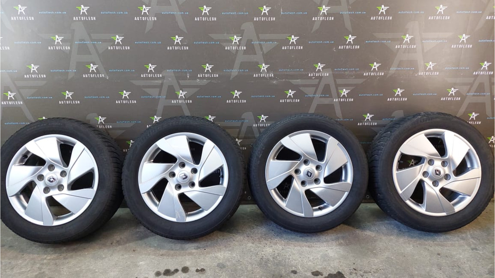 Б/у диски 403008076R, R16, 6.5Jx16CH5/ ET47, разболтовка 5x114.3 Elective для Renault