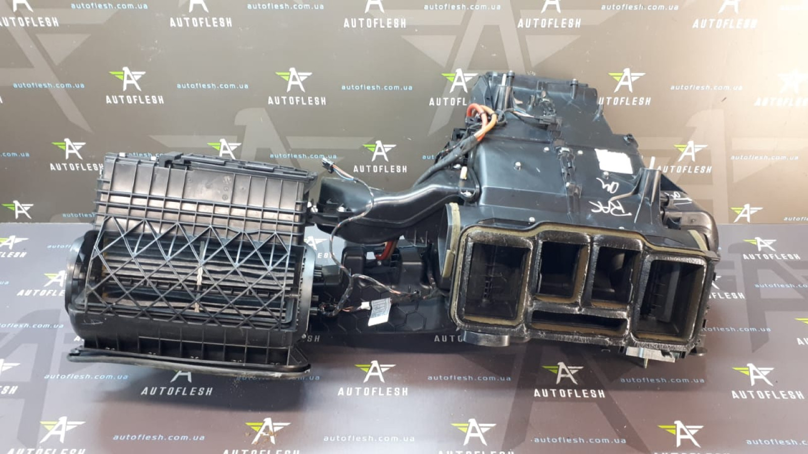 Б/у корпус печки A2518340561 для Mercedes Gl-Class/ ML-Class/ R-Class