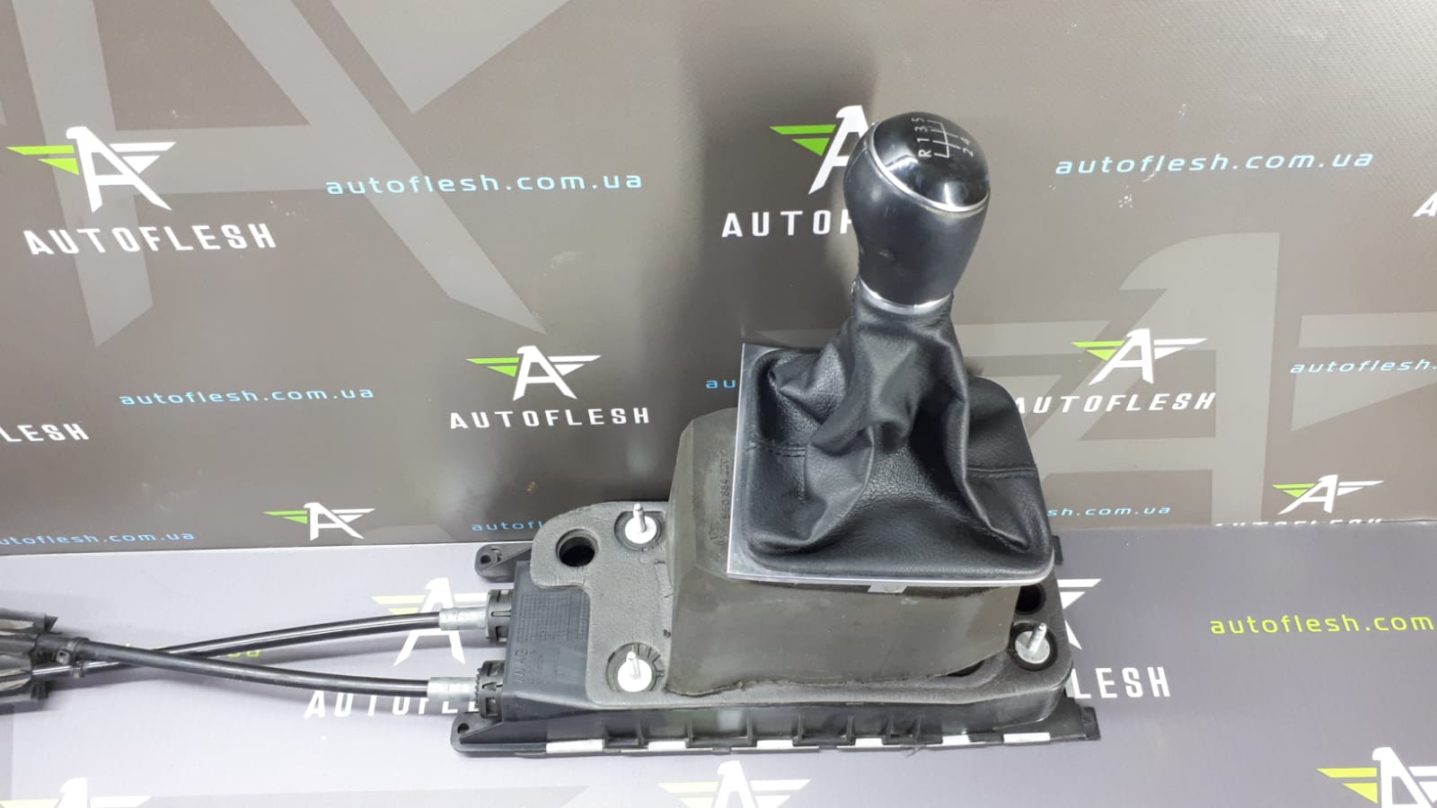 Б/у кулиса КПП в сборе 5Q0711061, 5Q0711265Q, 5Q0711266B для Audi/ Seat/ Skoda/ Volkswagen