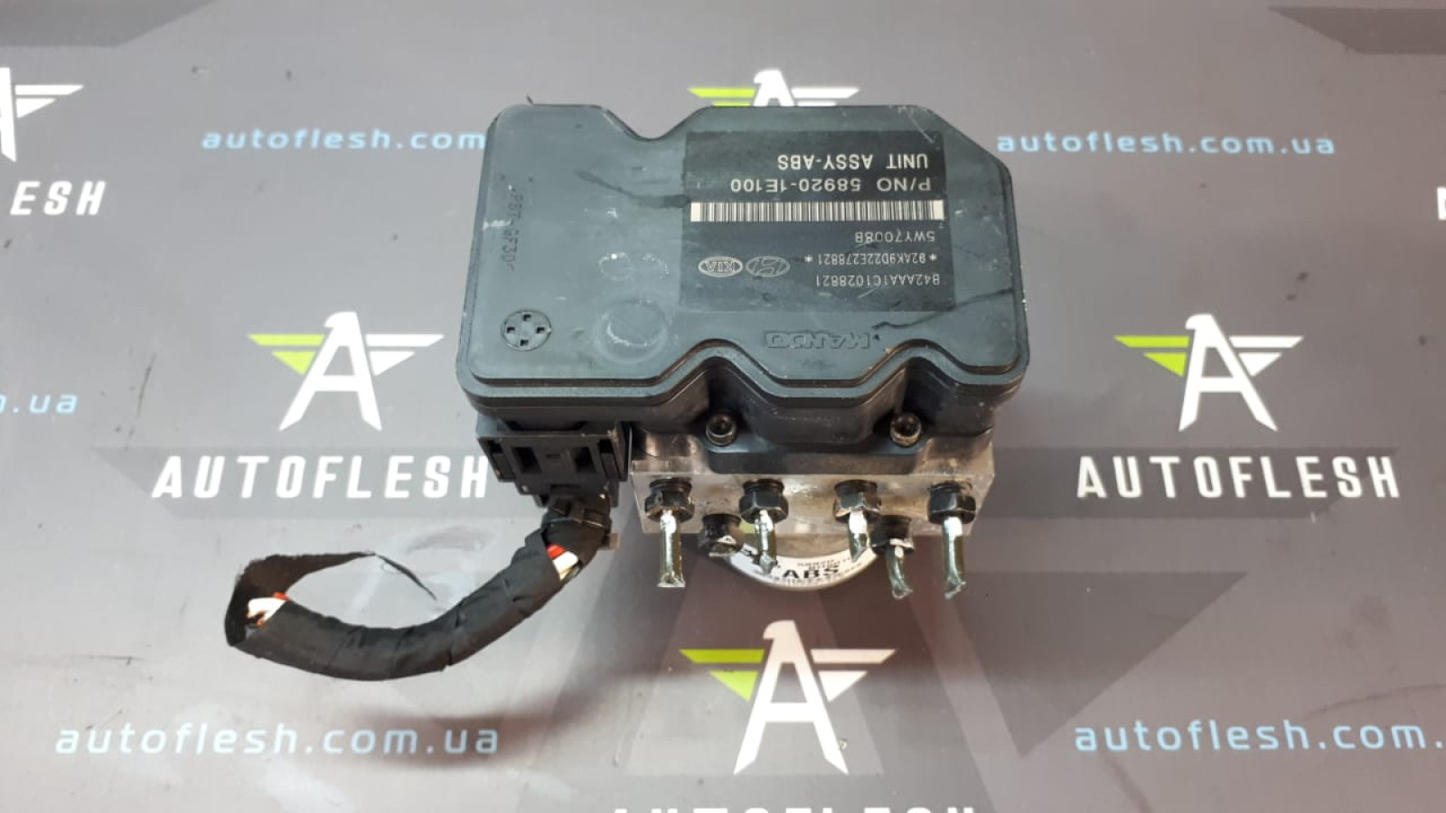 Б/у блок ABS/ блок АБС 58920-1E100 для KIA Rio II