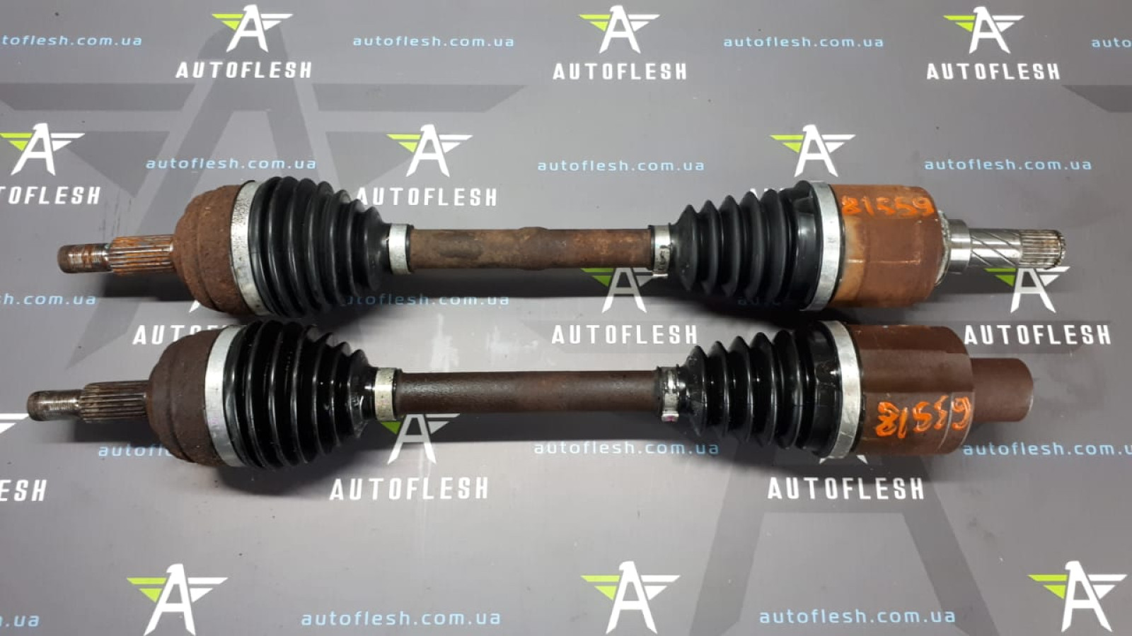 Б/у полуось передняя/ привод левый-правый 391017275R, 391009882R для Dacia Duster/ Renault Duster