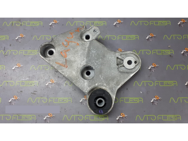 Б/у кронштейн двигателя правый 8200024812, 1.9 dCi для Renault Laguna II Б/у кронштейн двигателя правый 8200024812, 1.9 dCi для Renault Laguna II