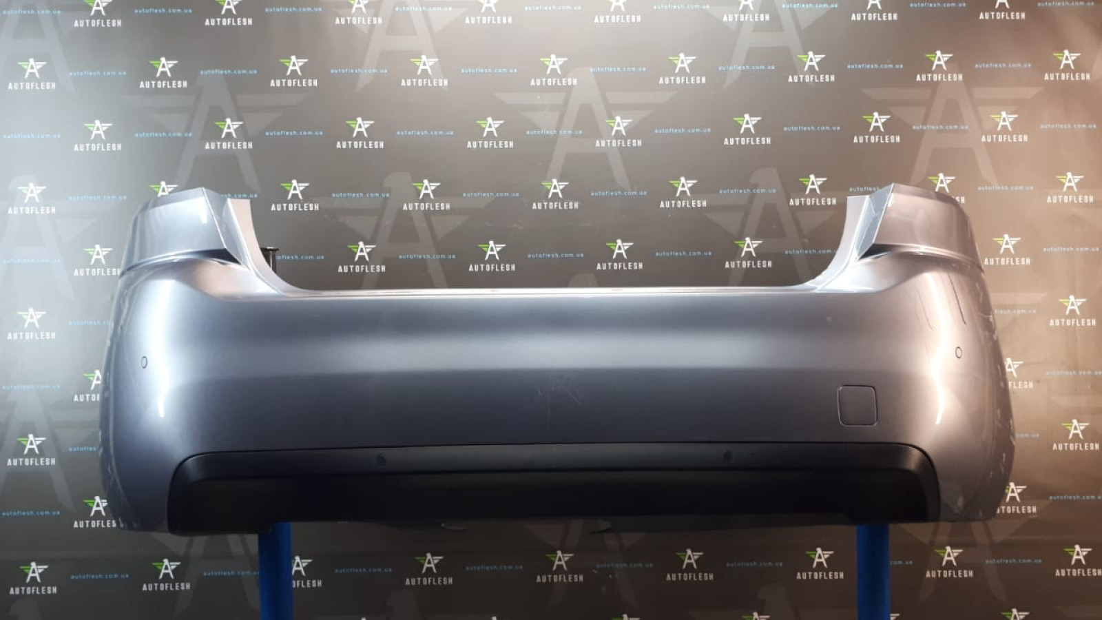 Б/у бампер задний в сборе 9677960477, 9800553777 для Peugeot 308 II