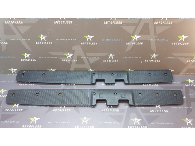 Б/у накладка порога багажника 7701706715, 8200096172 для Renault Kangoo Б/у накладка порога багажника 7701706715, 8200096172 для Renault Kangoo