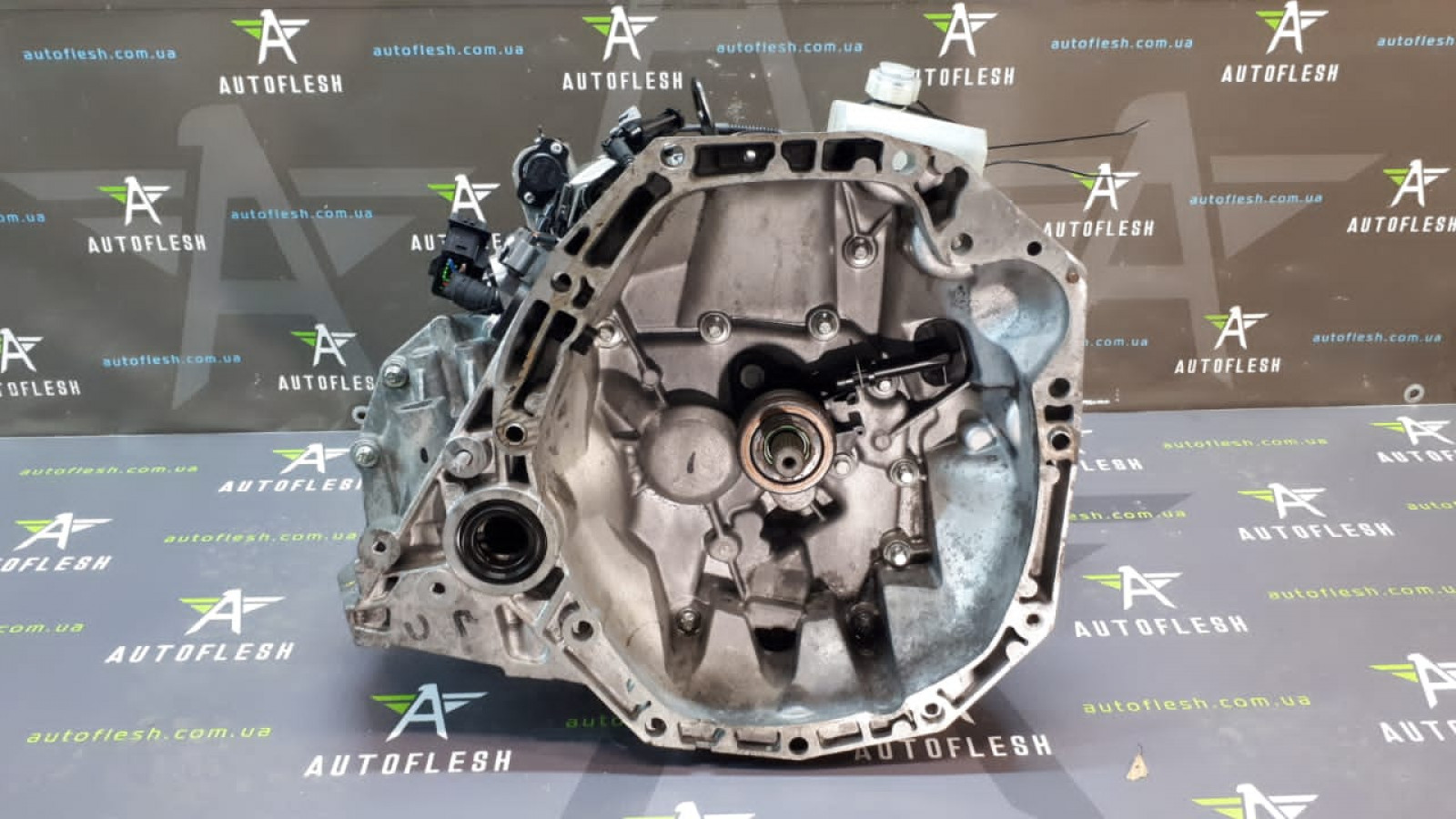Б/у АКПП/ коробка передач автомат в зборі JA5001, 8200508889, 8200912221, 1.6 для Renault Clio III/ Modus Б/у АКПП/ коробка передач автомат в зборі JA5001, 8200508889, 8200912221, 1.6 для Renault Clio III/ Modus