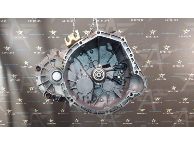 Б/у КПП/ коробка передач в сборе 711697/ A6382602200, 2.2 CDI для Mercedes Vito
