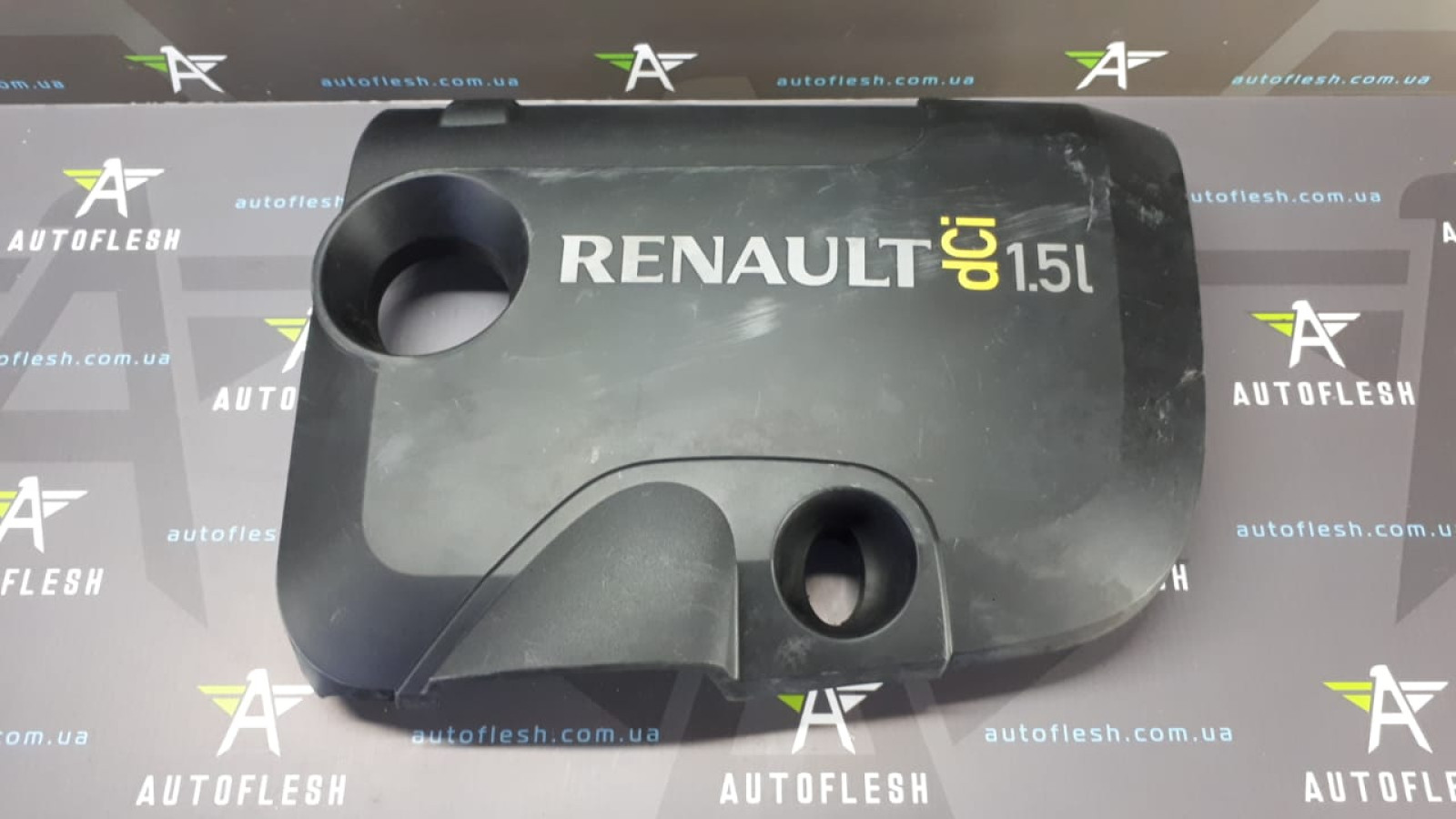 Б/у крышка двигателя/ защита двигателя 8200383342, 1.5 dCi для Renalt Clio III Б/у крышка двигателя/ защита двигателя 8200383342, 1.5 dCi для Renalt Clio III