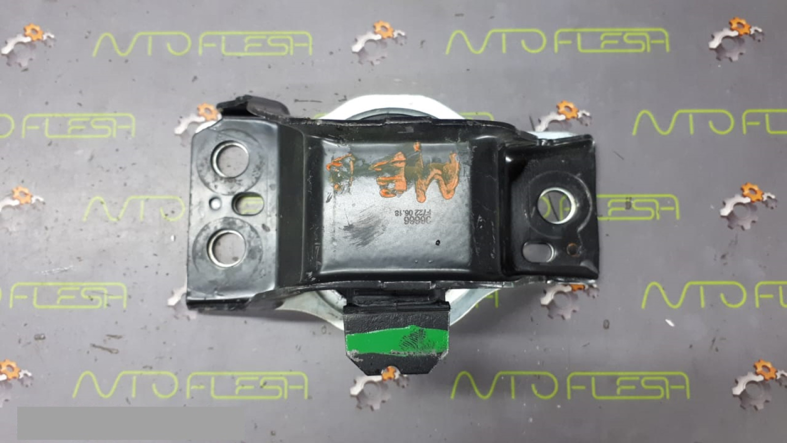 Б/у подвеска/ опора/ подушка двигателя правая 8200044925 для Renault Grand Scenic II/ Megane II/ Scenic II