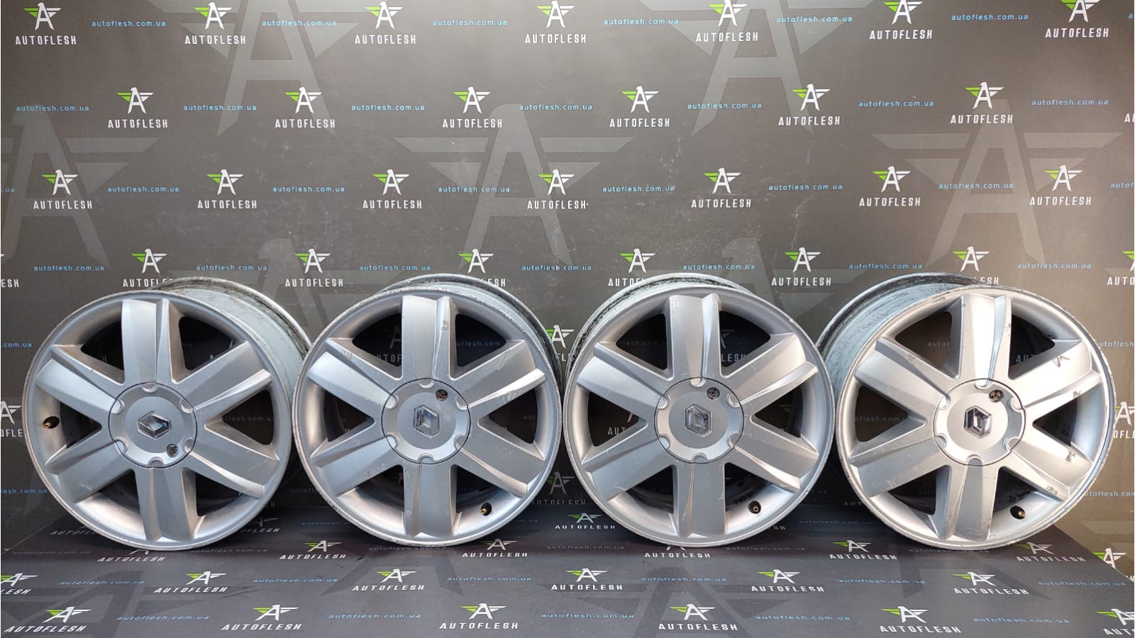 Б/у диски R16, 8200310797 6.5Jx16CH4/ ET49, разболтовка 4×100 для Renault