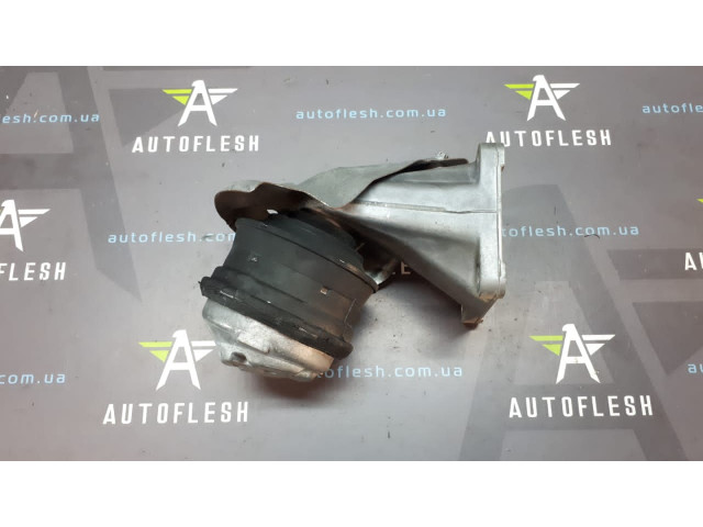 Б/у подушка двигателя/ опора двигателя/ лапа 6042230004 для Mercedes C-Class/ E-Class