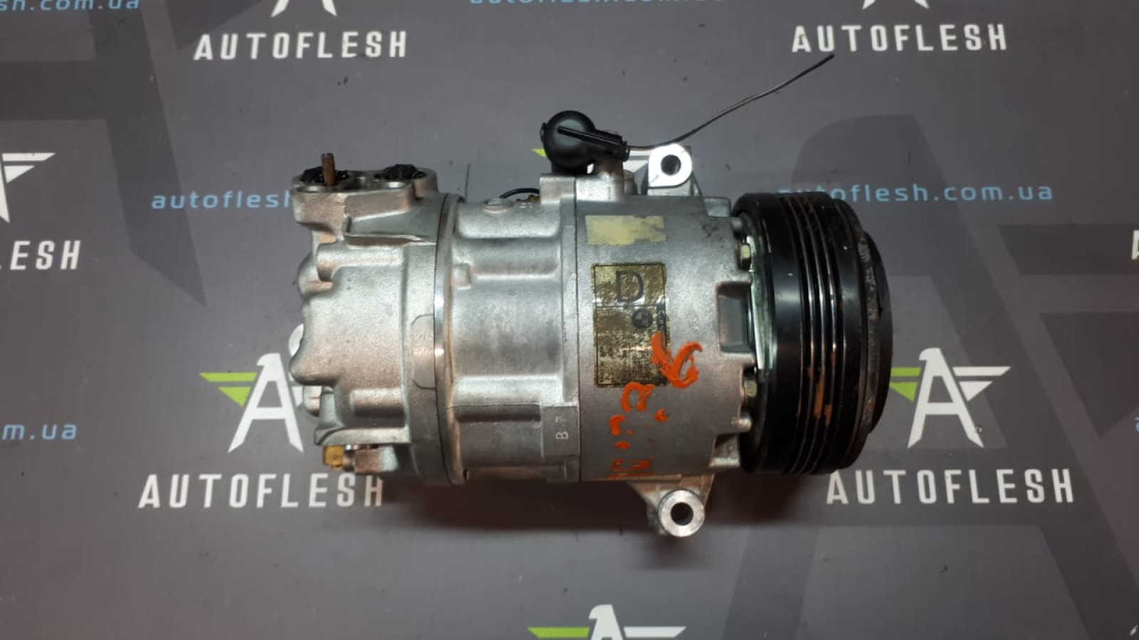 Б/у компрессор кондиционера 64526905643 для BMW 3/ 5/ X3/ Z3/ Z4