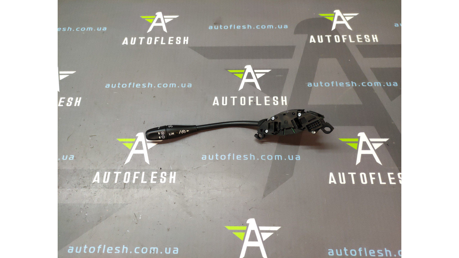 Б/у подрулевой переключатель левый A0086462624 для Mercedes C-Class/ CLK