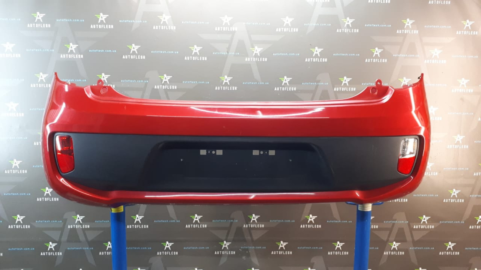 Б/у бампер задний в сборе 866111Y300 для KIA Picanto