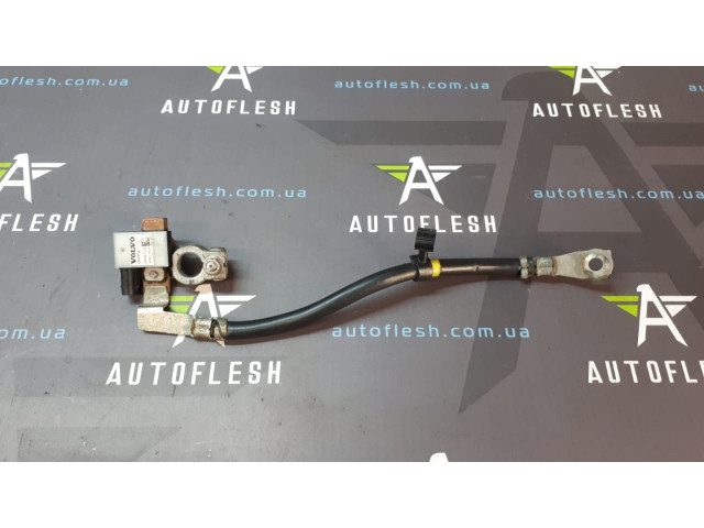 Б/у клемма аккумулятора минусовая 30659783 для Volvo S60 II/ V60/ V70 III/ XC60/ XC70 II
