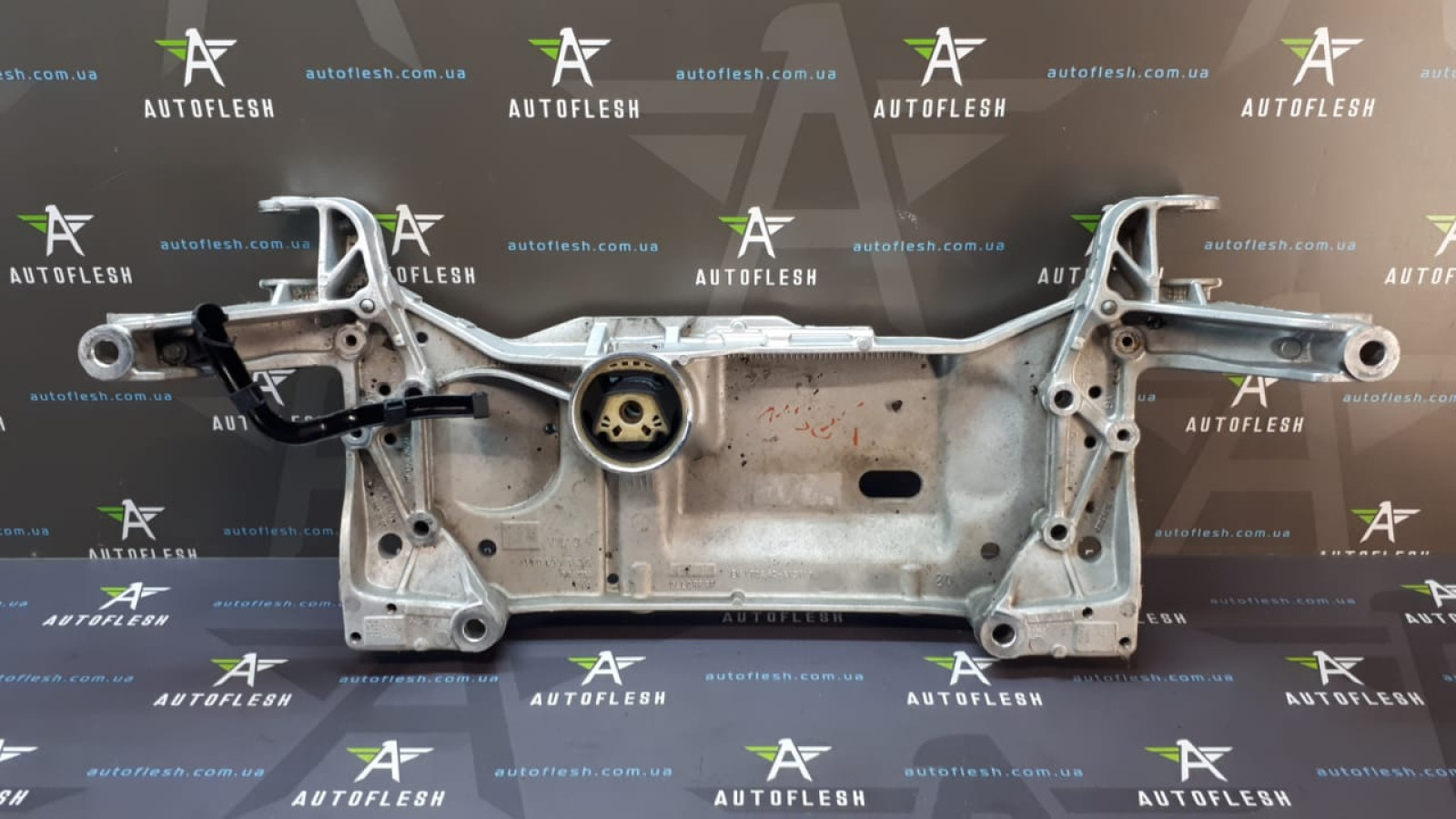 Б/у кронштейн рычага переднего 1K0199295F, 1K0199296F для Audi/ Seat/ Skoda/ Volkswagen