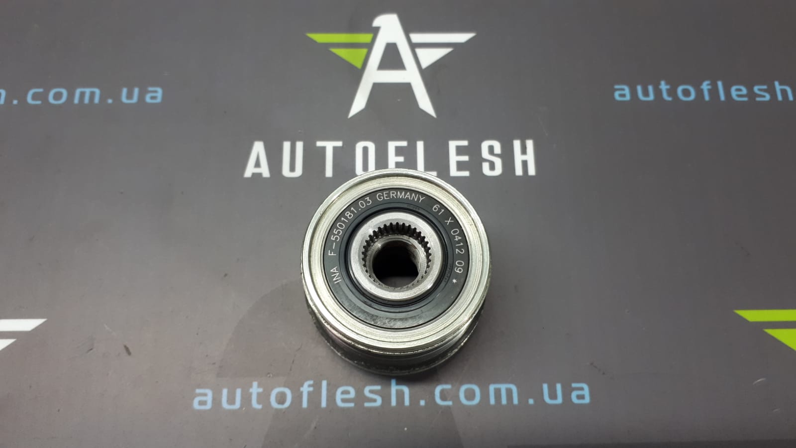 Б/у шкив генератора 7700110616 для Dacia/ Nissan/ Renault
