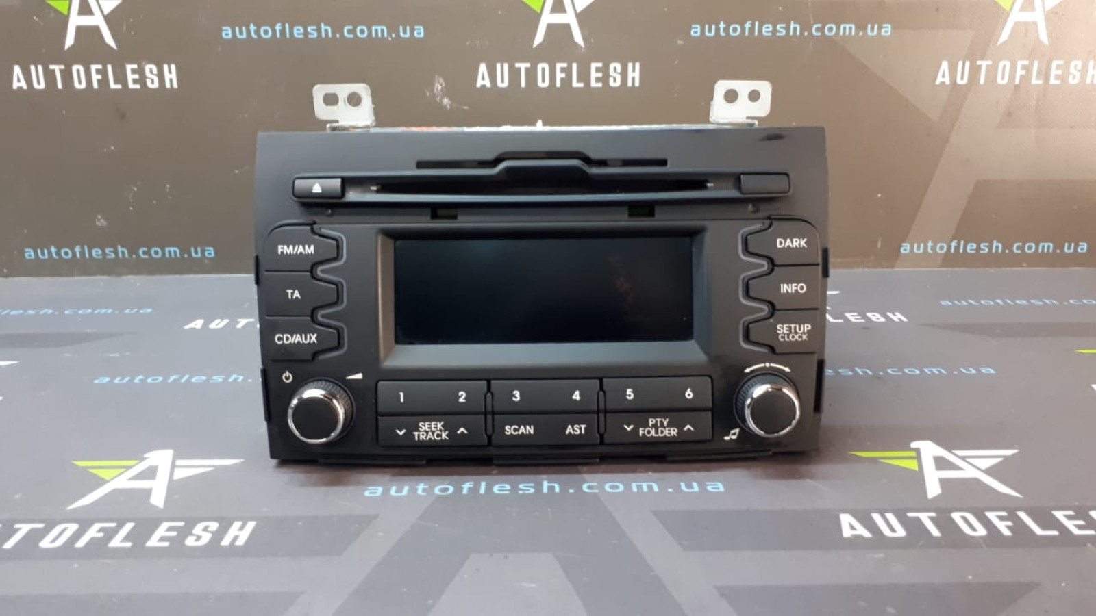 Б/у автомагнитола 961603U230WK для KIA Sportage